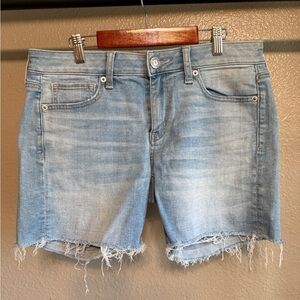 American Eagle Outfitters Light Blue Denim Midi Shorts Sz 8